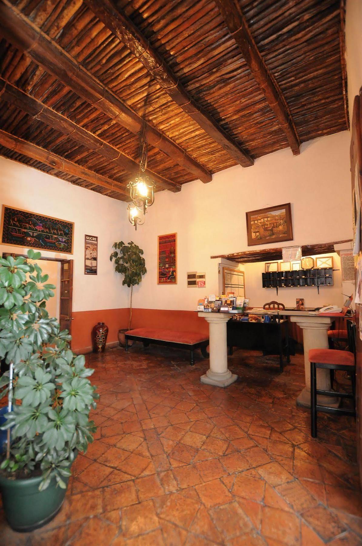 Hostal Recoleta Sur Sucre Exterior photo