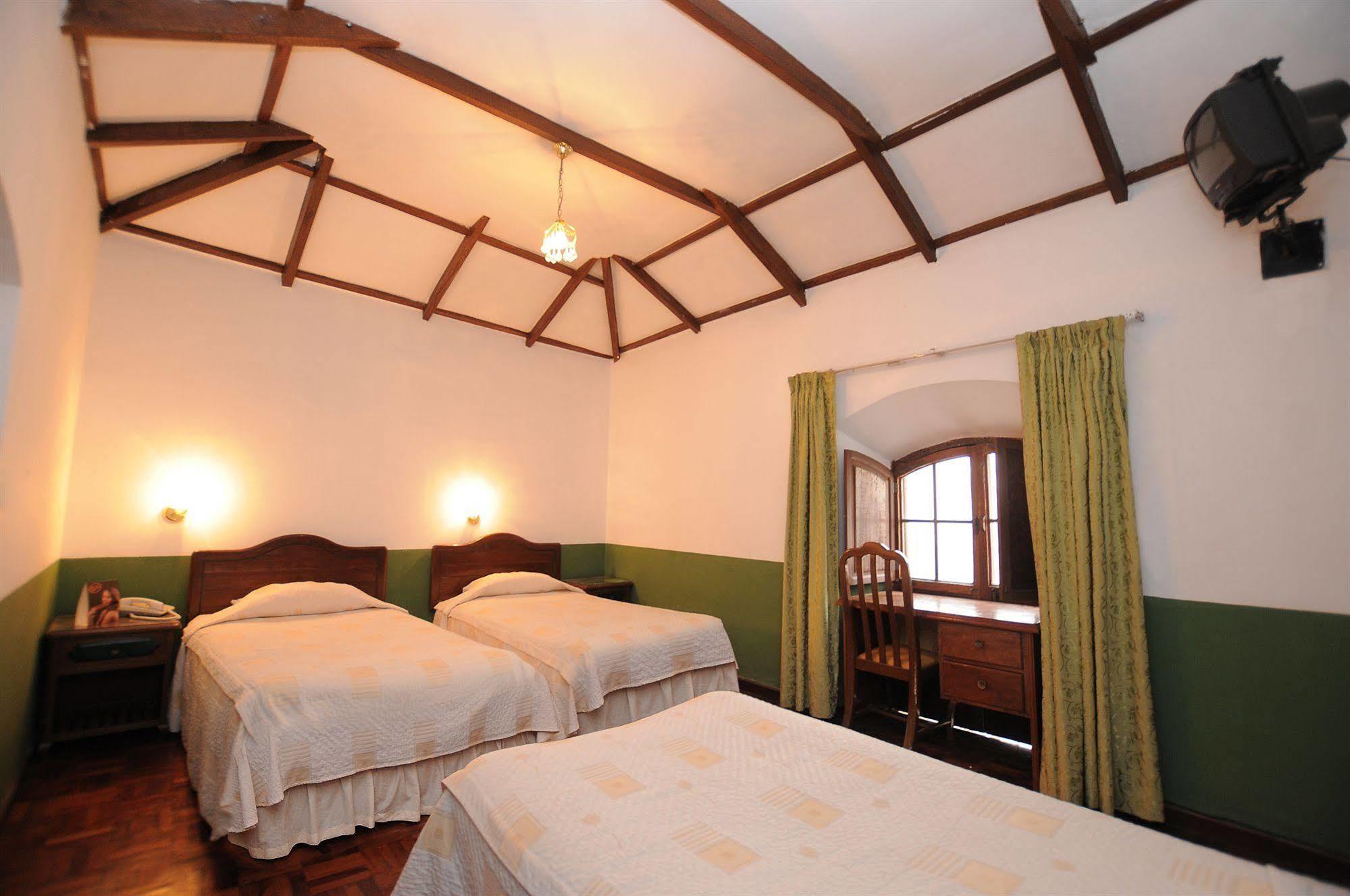 Hostal Recoleta Sur Sucre Exterior photo